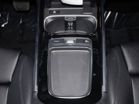 New 2026 Mercedes-Benz GLB 250 image 19