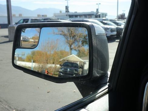 Used 2020 GMC Sierra 1500 SLT w/ SLT Premium Package image 12