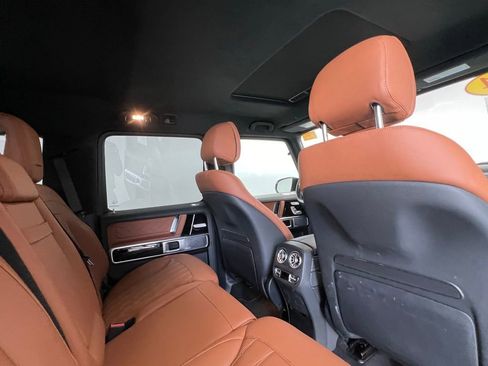 Used 2024 Mercedes-Benz G 550 image 21