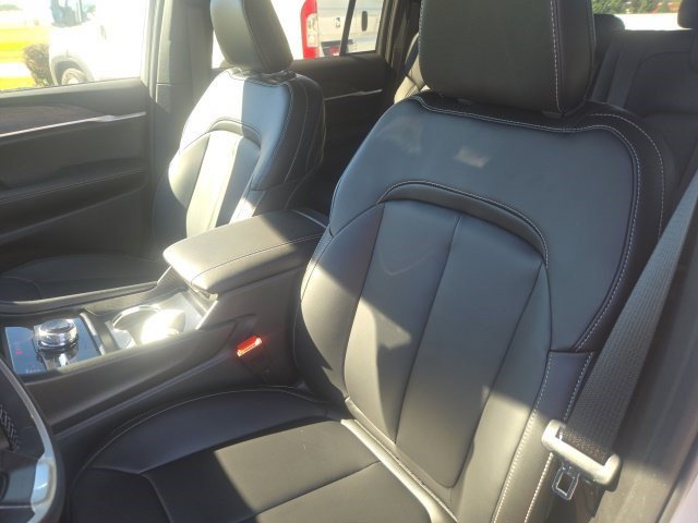 New 2027 Jeep Grand Cherokee Limited AWD/4WD image 9