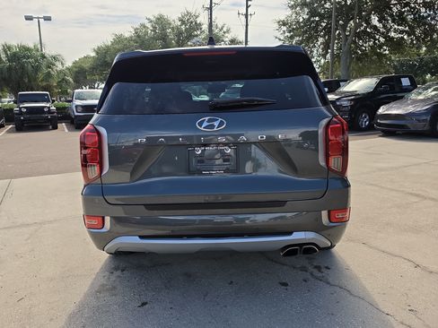 Used 2022 Hyundai Palisade Limited FWD image 7