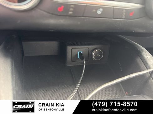 Used 2020 Ford Escape SEL FWD image 28