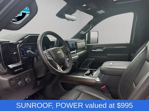 Used 2024 Chevrolet Silverado 2500 High Country w/ Technology Package AWD/4WD image 10