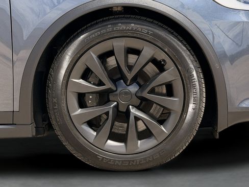 Used 2023 Tesla Model X AWD/4WD image 9