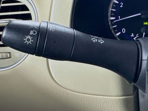 Used 2016 INFINITI QX60 FWD w/ Deluxe Technology Package image 13