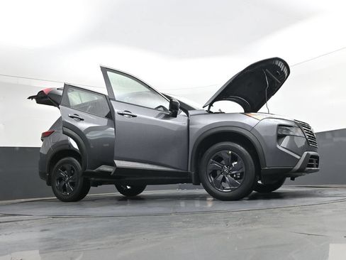 Certified 2026 Nissan Rogue SV FWD image 54