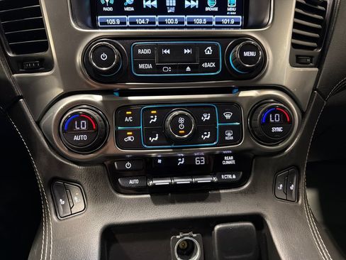 Used 2019 Chevrolet Tahoe LT AWD/4WD image 9