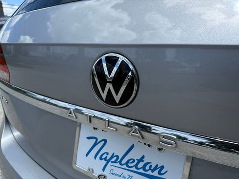 Used 2021 Volkswagen Atlas SE w/ Towing Package AWD/4WD image 13