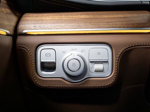 Used 2026 Mercedes-Benz GLS 63 AMG 4MATIC image 69