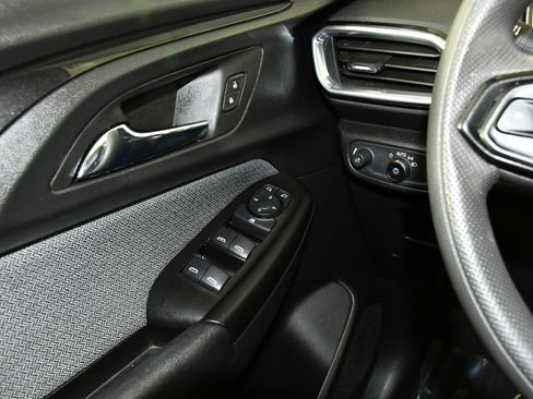 Used 2022 Chevrolet TrailBlazer LT image 33