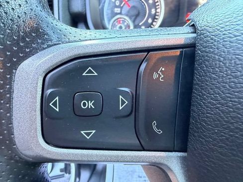 Used 2024 RAM 3500 Tradesman w/ Chrome Appearance Group AWD/4WD image 17