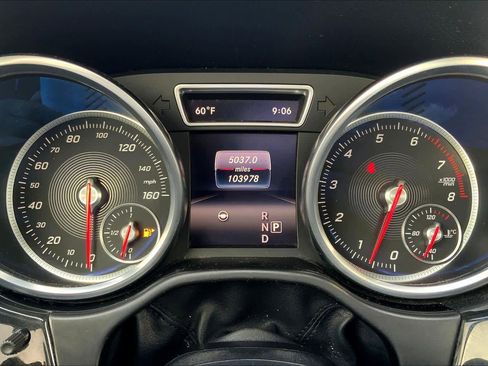 Used 2017 Mercedes-Benz GLS 550 4MATIC image 25