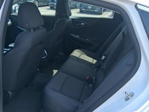 Used 2024 Chevrolet Malibu LT FWD image 9