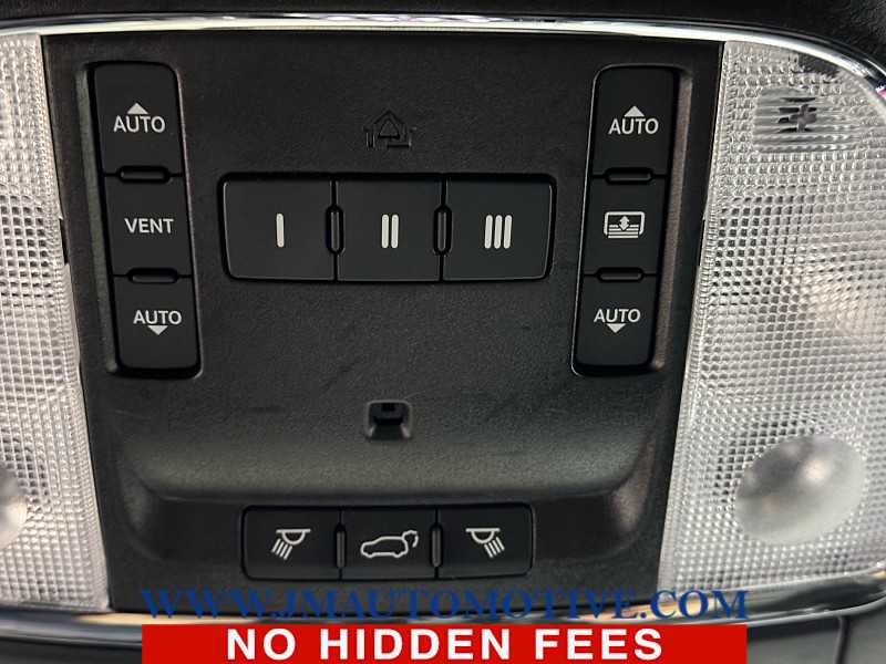 Used 2021 Jeep Grand Cherokee Limited w/ Luxury Group II AWD/4WD image 40