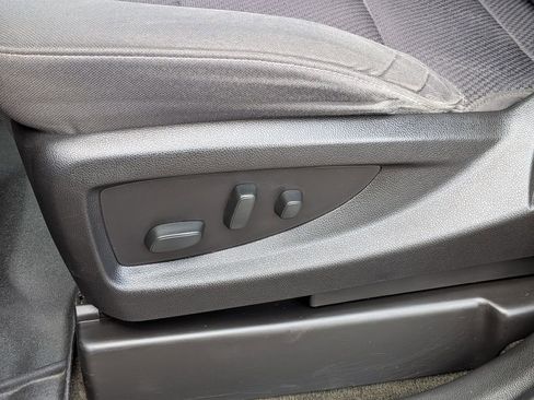 Used 2018 Chevrolet Silverado 1500 LT w/ All Star Edition image 10