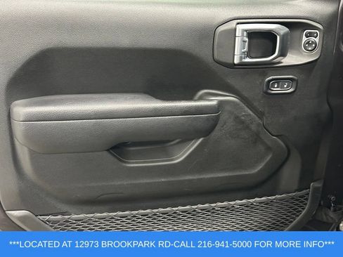 Used 2024 Jeep Wrangler Unlimited Sport AWD/4WD image 7
