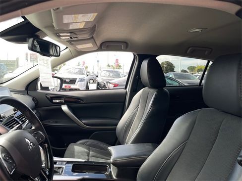 Used 2024 Mitsubishi Eclipse Cross SE image 10