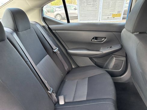Used 2025 Nissan Sentra SV FWD image 35