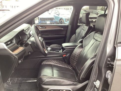 Used 2022 Jeep Grand Cherokee Summit w/ Adv Protech Group IV AWD/4WD image 16