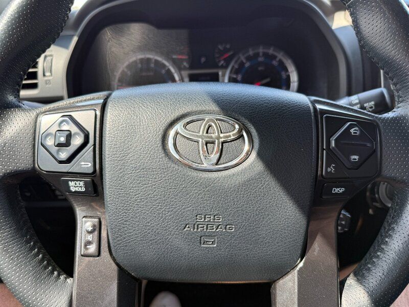 Used 2018 Toyota 4Runner TRD Off-Road w/ TRD Performance Package AWD/4WD image 22