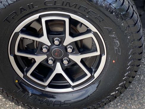 Used 2024 Jeep Wrangler Unlimited Rubicon AWD/4WD image 27