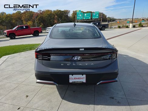 Used 2026 Hyundai Sonata SE FWD image 7