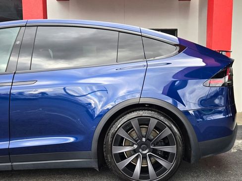Used 2023 Tesla Model X AWD/4WD image 6