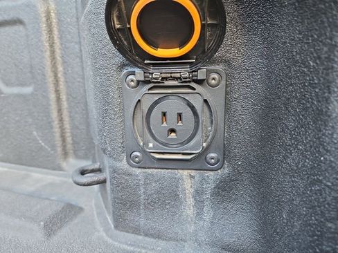 Used 2025 GMC Sierra 3500 AT4 w/ AT4 Premium Plus Package image 37