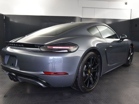 Certified 2025 Porsche 718 Cayman RWD image 38