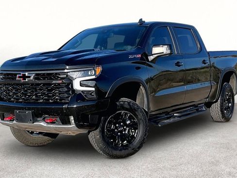 Used 2022 Chevrolet Silverado 1500 ZR2 image 14