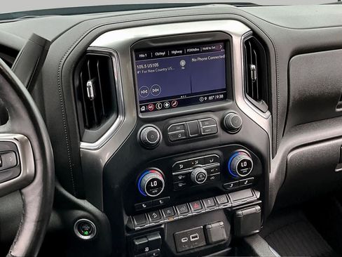 Used 2022 Chevrolet Silverado 1500 RST AWD/4WD image 7