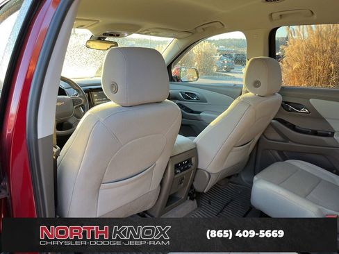 Used 2019 Chevrolet Traverse LT image 8