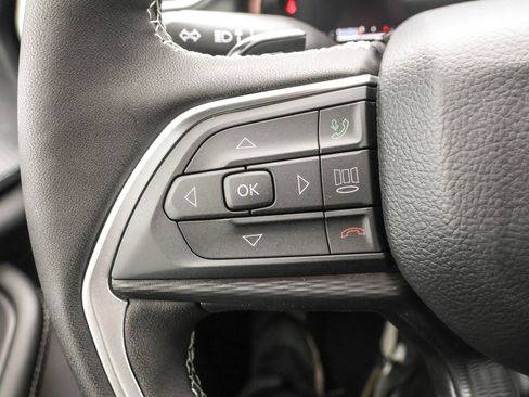 New 2025 Jeep Grand Cherokee Altitude image 25