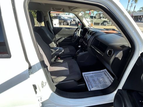 Used 2017 Jeep Patriot Sport w/ Power Value Group FWD image 20