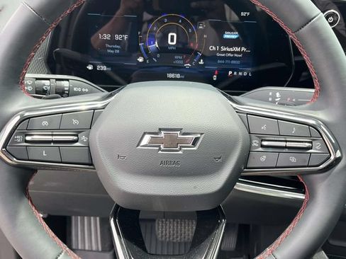 Used 2025 Chevrolet Equinox RS w/ Safety and Technology Package FWD image 20