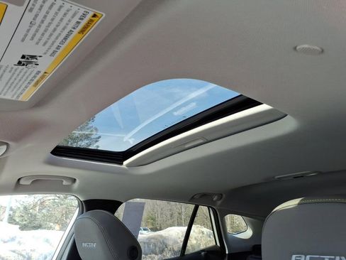 New 2026 Chevrolet Trax ACTIV w/ Sunroof Package FWD image 14