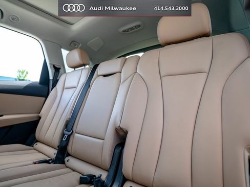Used 2023 Audi Q7 2.0T Premium Plus w/ Premium Plus Package AWD/4WD image 43
