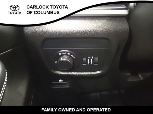 Used 2023 Jeep Grand Cherokee Altitude AWD/4WD image 25