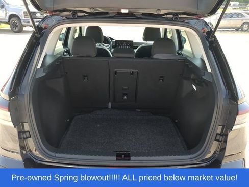Used 2025 Volkswagen Taos S FWD image 38