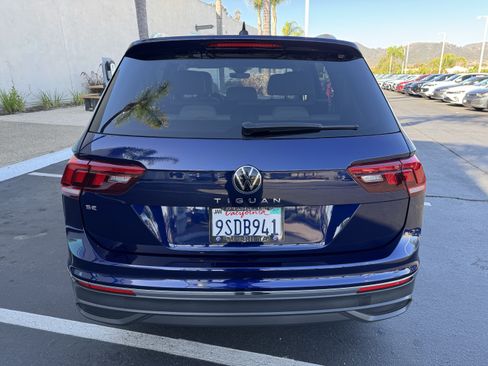 Used 2024 Volkswagen Tiguan SE FWD image 9