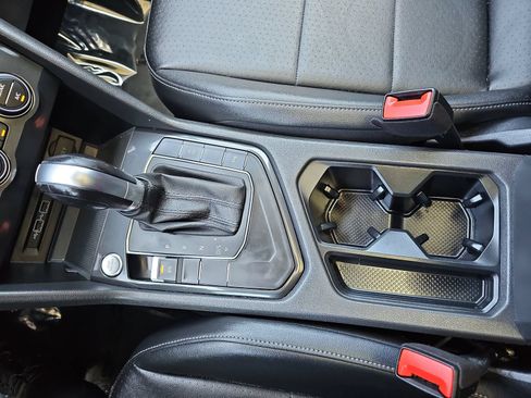 Used 2019 Volkswagen Tiguan SEL FWD image 27