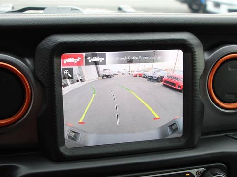 Used 2021 Jeep Gladiator Mojave image 30