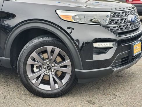 Certified 2022 Ford Explorer XLT w/ Equipment Group 202A image 6