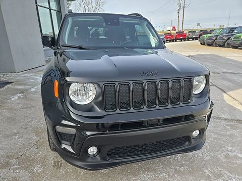 Used 2023 Jeep Renegade Altitude w/ Sun/Sound Group image 15