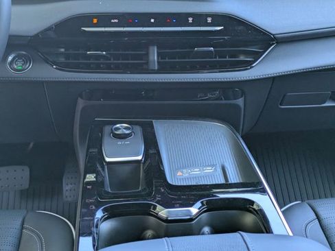 New 2026 Buick Enclave Sport Touring w/ Power Package FWD image 21