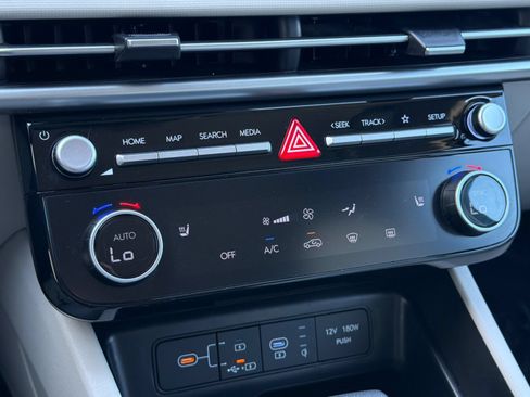 Used 2025 Hyundai Tucson SEL FWD image 19