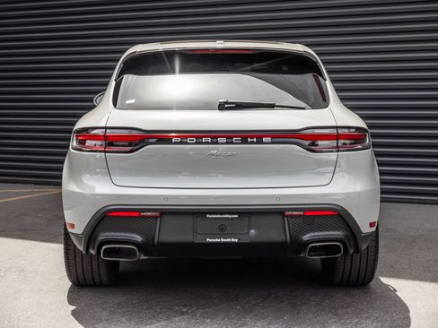 Certified 2023 Porsche Macan AWD/4WD image 8