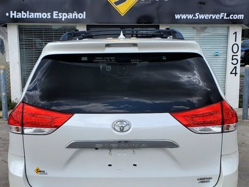 Used 2014 Toyota Sienna Limited w/ Limited Premium Package AWD/4WD image 12