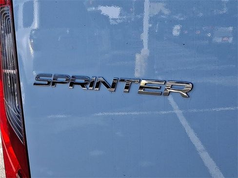 Used 2025 Mercedes-Benz Sprinter 2500 image 29