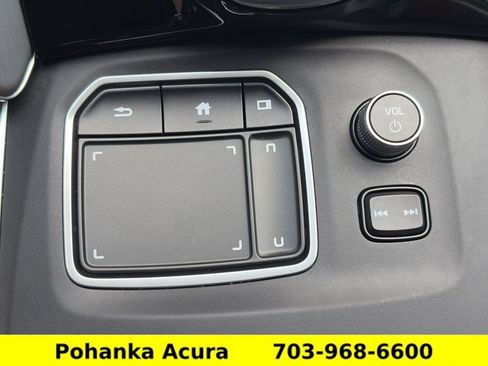 Used 2023 Acura TLX FWD image 19